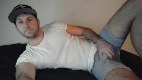 Theetwohander online show from March 6, 2026, 3:25 am