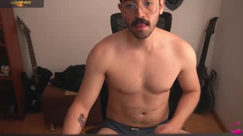 Snapshot of thefckingwolf chatting on September 15, 2025, 5:57 pm Wolf Independent model online show from September 15, 2025, 5:57 pm