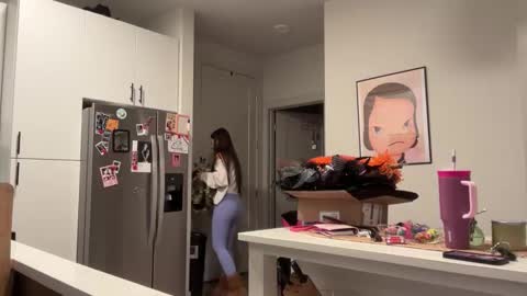 Snapshot of thegabzilla chatting on November 4, 2025, 11:48 pm thegabzilla online show from November 4, 2025, 11:48 pm