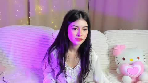 Snapshot of thegirlyoullcomebackto chatting on June 16, 2026, 6:21 pm Anora online show from June 16, 2026, 6:21 pm