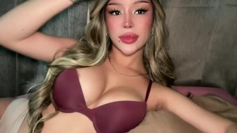 Elle  dont forget to folloW me and thumbs up online show from July 15, 2026, 6:51 am