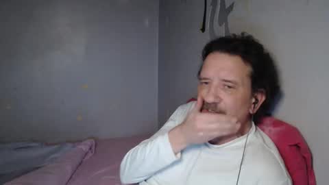 Green online show from January 14, 2026, 11:31 pm