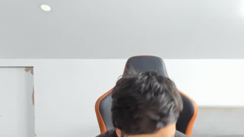 Snapshot of theguardian7 chatting on November 4, 2025, 6:12 am theguardian7 online show from November 4, 2025, 6:12 am