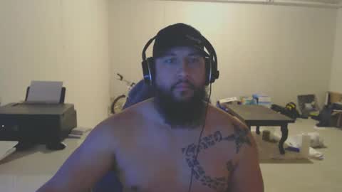 Snapshot of thehawaiian93 chatting on March 3, 2025, 8:05 am thehawaiian93 online show from March 3, 2025, 8:05 am