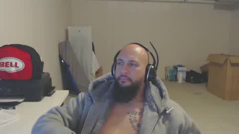 Snapshot of thehawaiian93 chatting on December 15, 2025, 12:04 am thehawaiian93 online show from December 15, 2025, 12:04 am