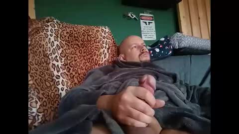 Snapshot of thehornyman916 chatting on February 14, 2026, 10:23 am thehornyman916 online show from February 14, 2026, 10:23 am