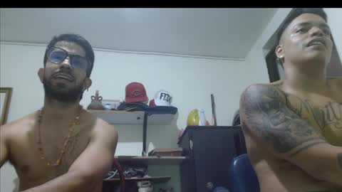 Snapshot of thehousedog chatting on June 1, 2026, 9:38 pm thehousedog online show from June 1, 2026, 9:38 pm