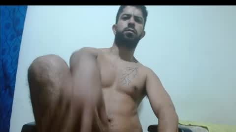 Snapshot of thehousedog chatting on June 2, 2026, 12:07 pm thehousedog online show from June 2, 2026, 12:07 pm