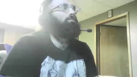 Snapshot of theironbulll chatting on November 30, 2025, 6:01 pm Iron online show from November 30, 2025, 6:01 pm