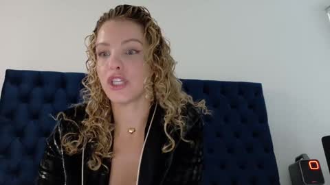 Snapshot of theislandgirl chatting on September 8, 2025, 9:47 pm Lily Marie online show from September 8, 2025, 9:47 pm