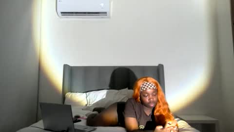 Snapshot of thejaderavixen chatting on March 21, 2026, 1:10 am Jadera online show from March 21, 2026, 1:10 am