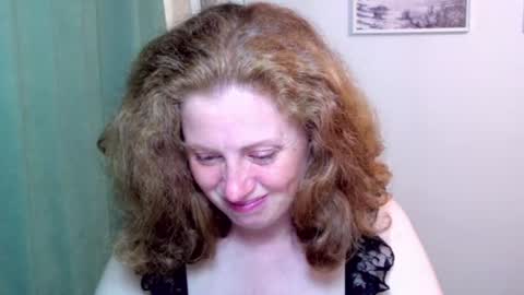 Snapshot of theladysblush chatting on July 27, 2026, 7:10 pm Ella online show from July 27, 2026, 7:10 pm