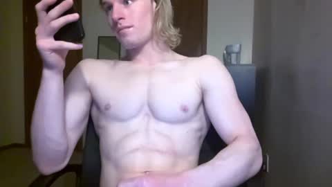 Snapshot of thelevimeyers chatting on February 28, 2025, 3:37 am thelevimeyers online show from February 28, 2025, 3:37 am