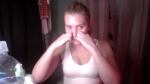 Little Bambii online show from January 14, 2026, 3:34 am