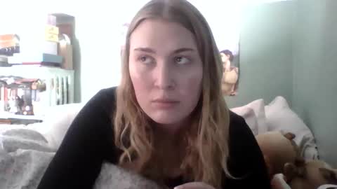 Little Bambii online show from February 28, 2026, 6:31 pm