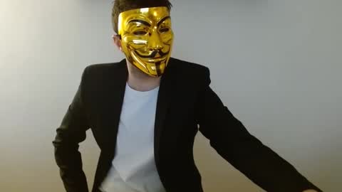 Snapshot of themaskedlondoner chatting on February 2, 2026, 1:21 pm The Masked Londoner online show from February 2, 2026, 1:21 pm