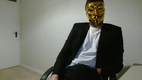 Snapshot of themaskedlondoner chatting on February 4, 2026, 7:20 pm The Masked Londoner online show from February 4, 2026, 7:20 pm