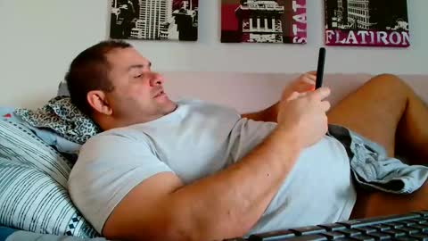 Snapshot of themastercomander chatting on January 15, 2025, 12:15 pm Big Alpha Daddy Master online show from January 15, 2025, 12:15 pm