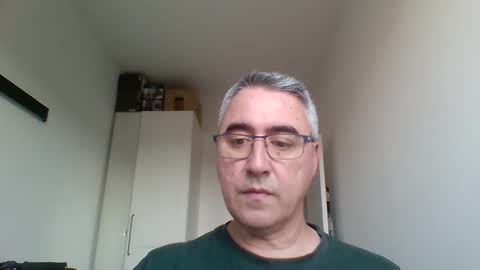 Snapshot of themohican chatting on April 18, 2026, 5:06 pm Themohican online show from April 18, 2026, 5:06 pm