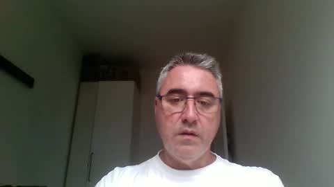 Snapshot of themohican chatting on April 20, 2026, 4:32 pm Themohican online show from April 20, 2026, 4:32 pm