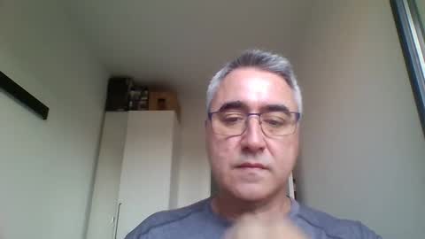 Snapshot of themohican chatting on April 25, 2026, 1:41 pm Themohican online show from April 25, 2026, 1:41 pm