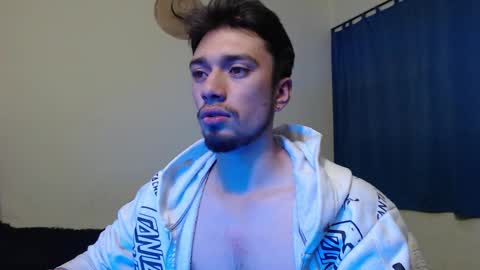 Snapshot of theo_stone04 chatting on November 14, 2025, 4:28 pm Theo online show from November 14, 2025, 4:28 pm