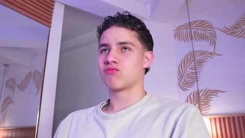 Snapshot of theohawke_ chatting on January 23, 2025, 1:56 pm THEO- MATEO online show from January 23, 2025, 1:56 pm