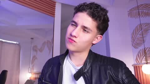 Snapshot of theohawke_ chatting on January 23, 2025, 4:59 pm THEO- MATEO online show from January 23, 2025, 4:59 pm