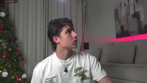 Snapshot of theohawke_ chatting on December 21, 2025, 11:01 pm THEO- MATEO online show from December 21, 2025, 11:01 pm