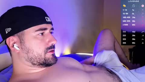 Snapshot of theoravi chatting on December 23, 2025, 4:43 am Theo Ravi online show from December 23, 2025, 4:43 am