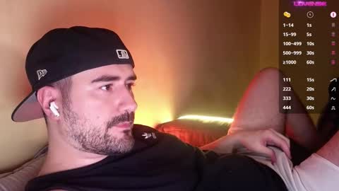 Snapshot of theoravi chatting on January 19, 2026, 4:16 am Theo Ravi online show from January 19, 2026, 4:16 am