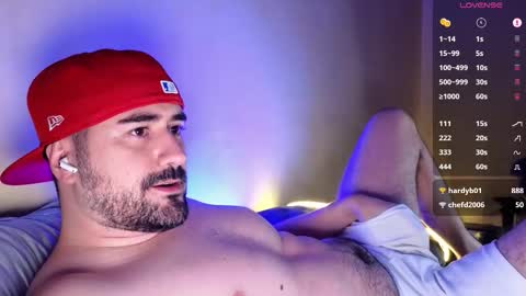 Snapshot of theoravi chatting on February 5, 2026, 4:28 am Theo Ravi online show from February 5, 2026, 4:28 am