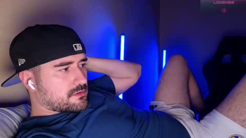 Snapshot of theoravi chatting on March 16, 2026, 3:01 am Theo Ravi online show from March 16, 2026, 3:01 am