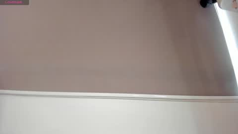 Pamela  online show from February 5, 2025, 9:18 pm