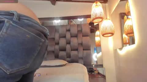 Pamela  online show from February 12, 2025, 6:09 pm