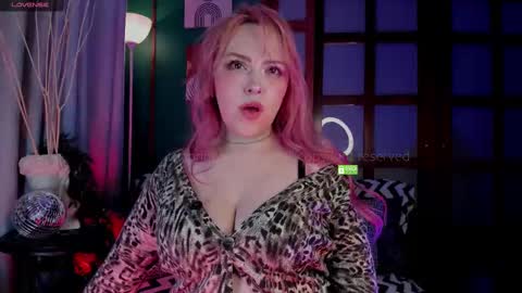 Snapshot of theprincess_rosee chatting on October 4, 2025, 5:16 am Rosie online show from October 4, 2025, 5:16 am