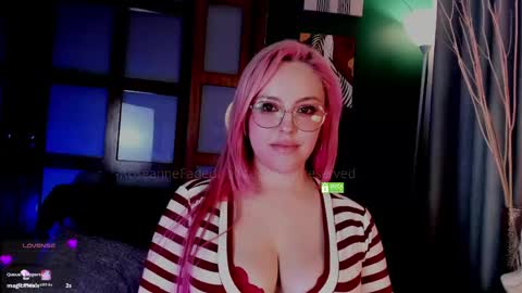 Snapshot of theprincess_rosee chatting on May 6, 2026, 7:02 am Rosie online show from May 6, 2026, 7:02 am
