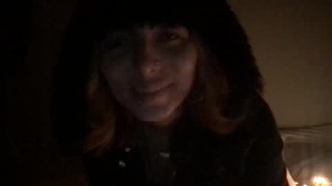 Snapshot of therain222 chatting on December 5, 2025, 6:44 am therain222 online show from December 5, 2025, 6:44 am