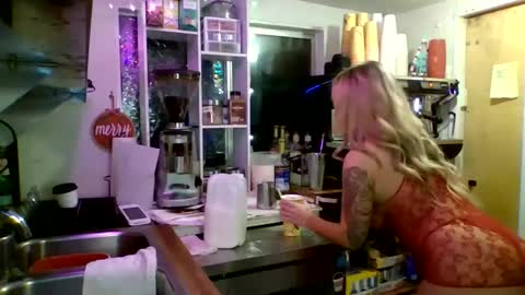 Snapshot of therealbabygofficial chatting on December 16, 2024, 1:22 pm therealbabygofficial online show from December 16, 2024, 1:22 pm