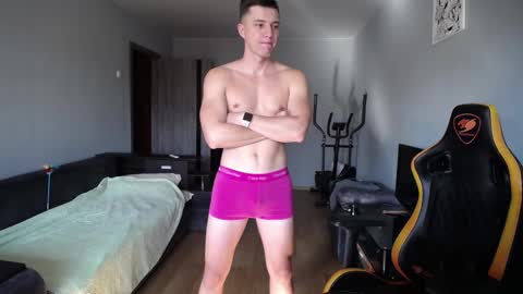 Snapshot of theroadtomars chatting on September 15, 2025, 6:24 am Nick online show from September 15, 2025, 6:24 am