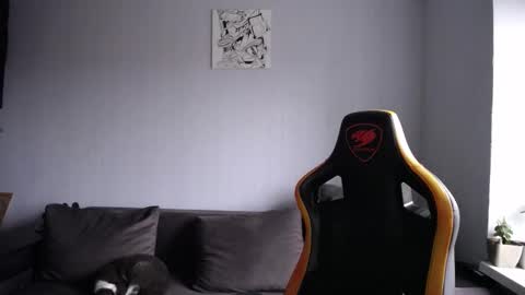 Nick   online show from December 3, 2025, 8:56 am