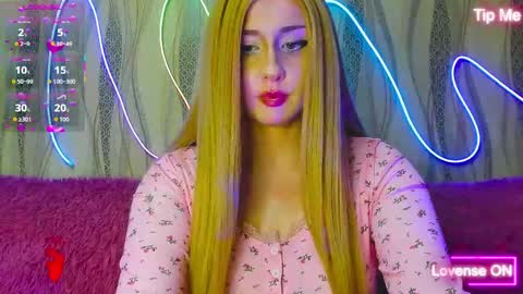 Rose online show from June 4, 2026, 7:42 pm