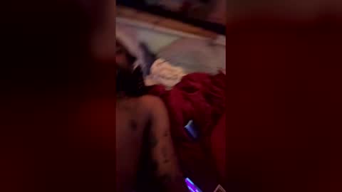 Snapshot of theroyalredz chatting on April 7, 2026, 7:42 am theroyalredz online show from April 7, 2026, 7:42 am