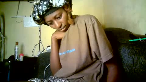 Snapshot of therry_heart chatting on July 19, 2026, 6:28 am hearty online show from July 19, 2026, 6:28 am