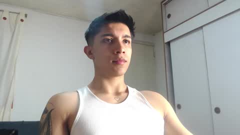 thesaint_xxx online show from March 6, 2026, 10:28 pm