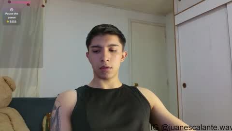 thesaint_xxx online show from April 22, 2026, 2:36 am