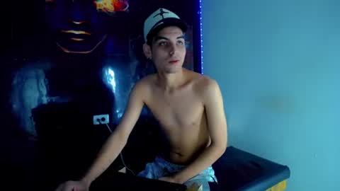 Snapshot of theshamefulboys chatting on July 2, 2026, 2:44 am David y Daniel online show from July 2, 2026, 2:44 am