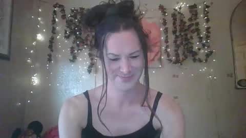sillymillie0 online show from April 4, 2026, 7:11 pm