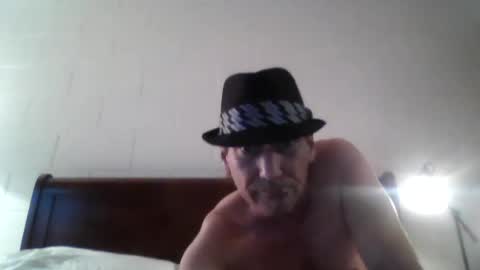 Snapshot of thestardad394997 chatting on June 18, 2026, 2:43 pm thestardad394997 online show from June 18, 2026, 2:43 pm
