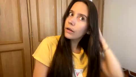 Nicole online show from November 3, 2025, 7:59 pm